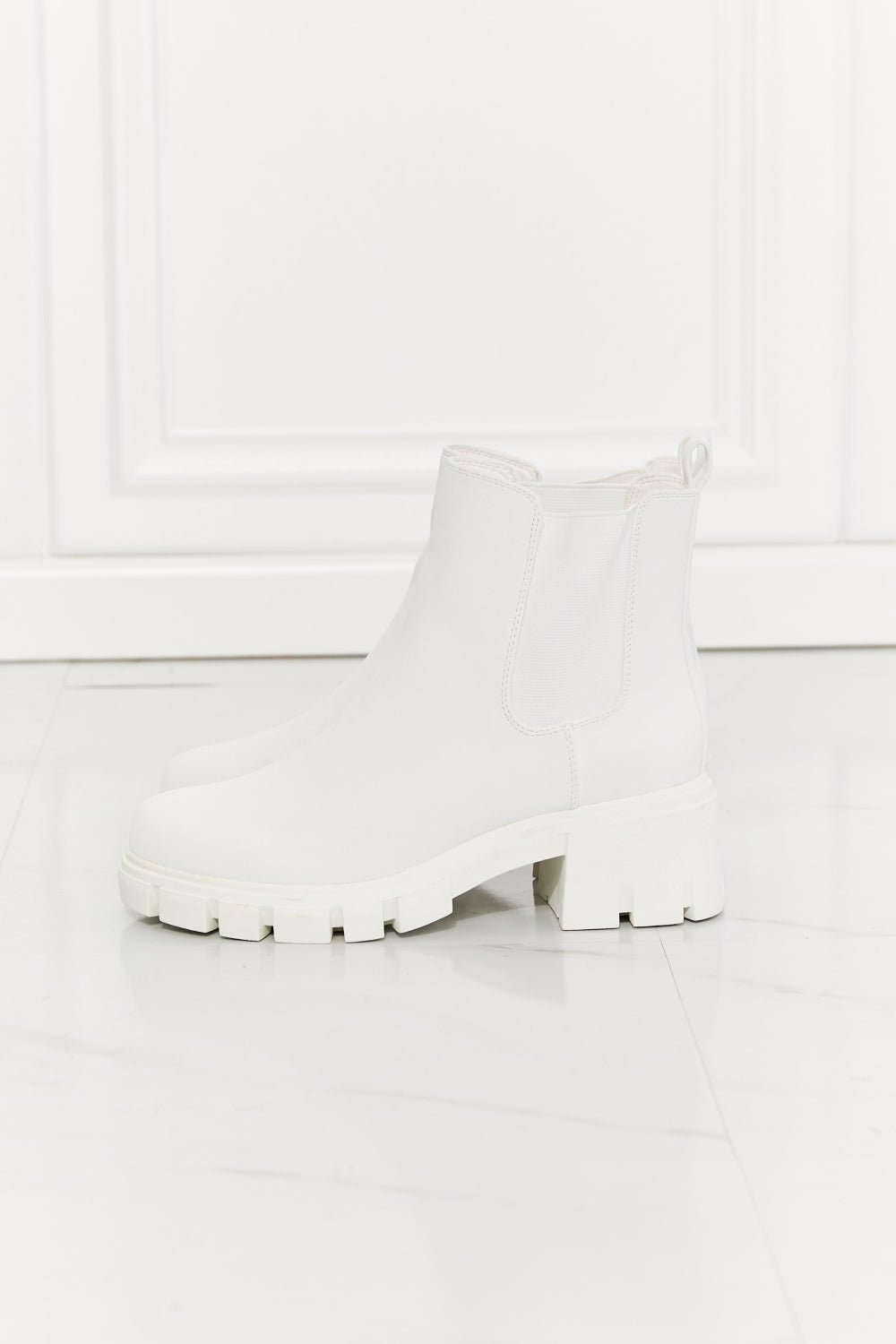 MMShoes Work For It Matte Lug Sole Chelsea Boots in White - nailedmoms