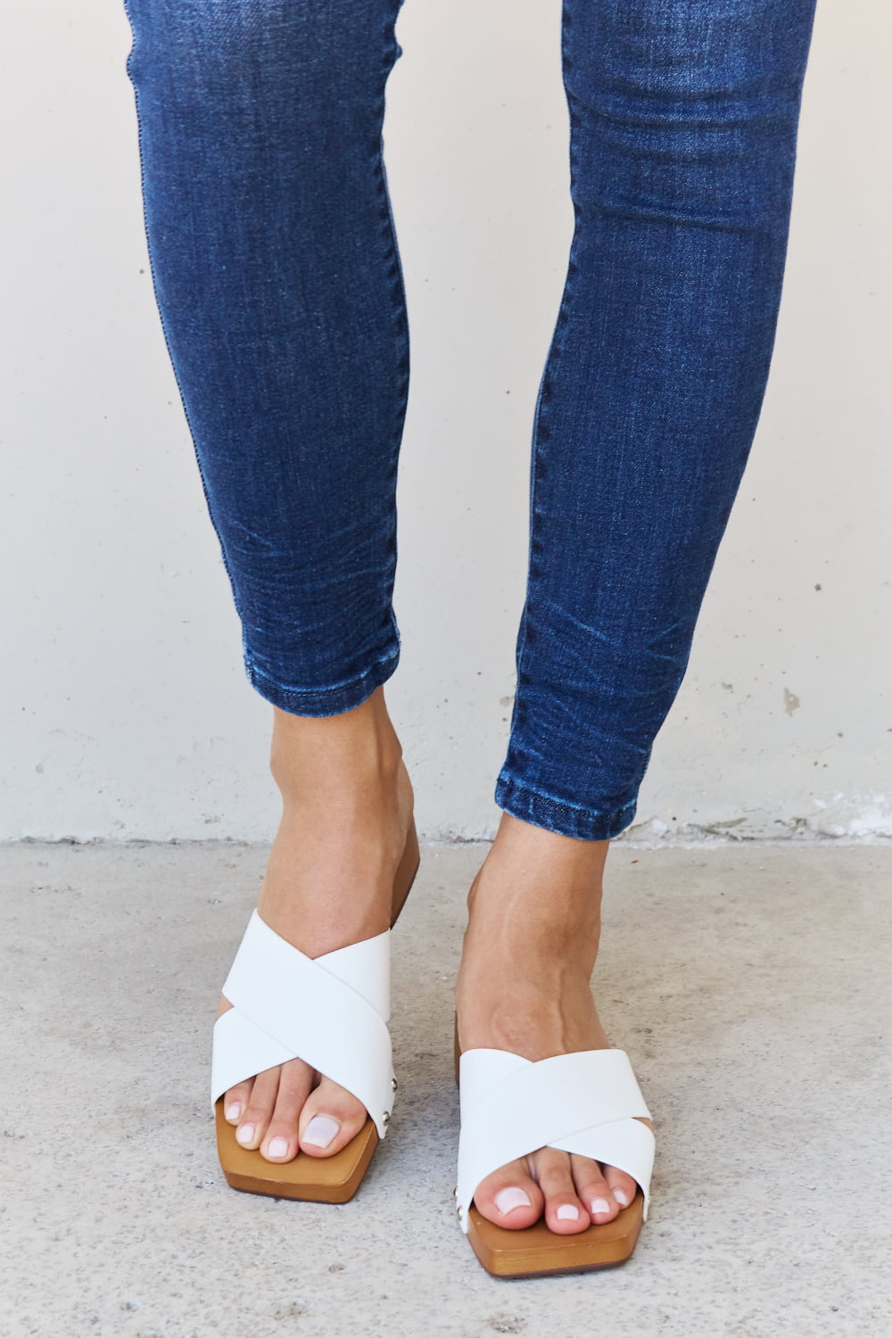 Weeboo Step Into Summer Criss Cross Wooden Clog Mule in White - nailedmoms