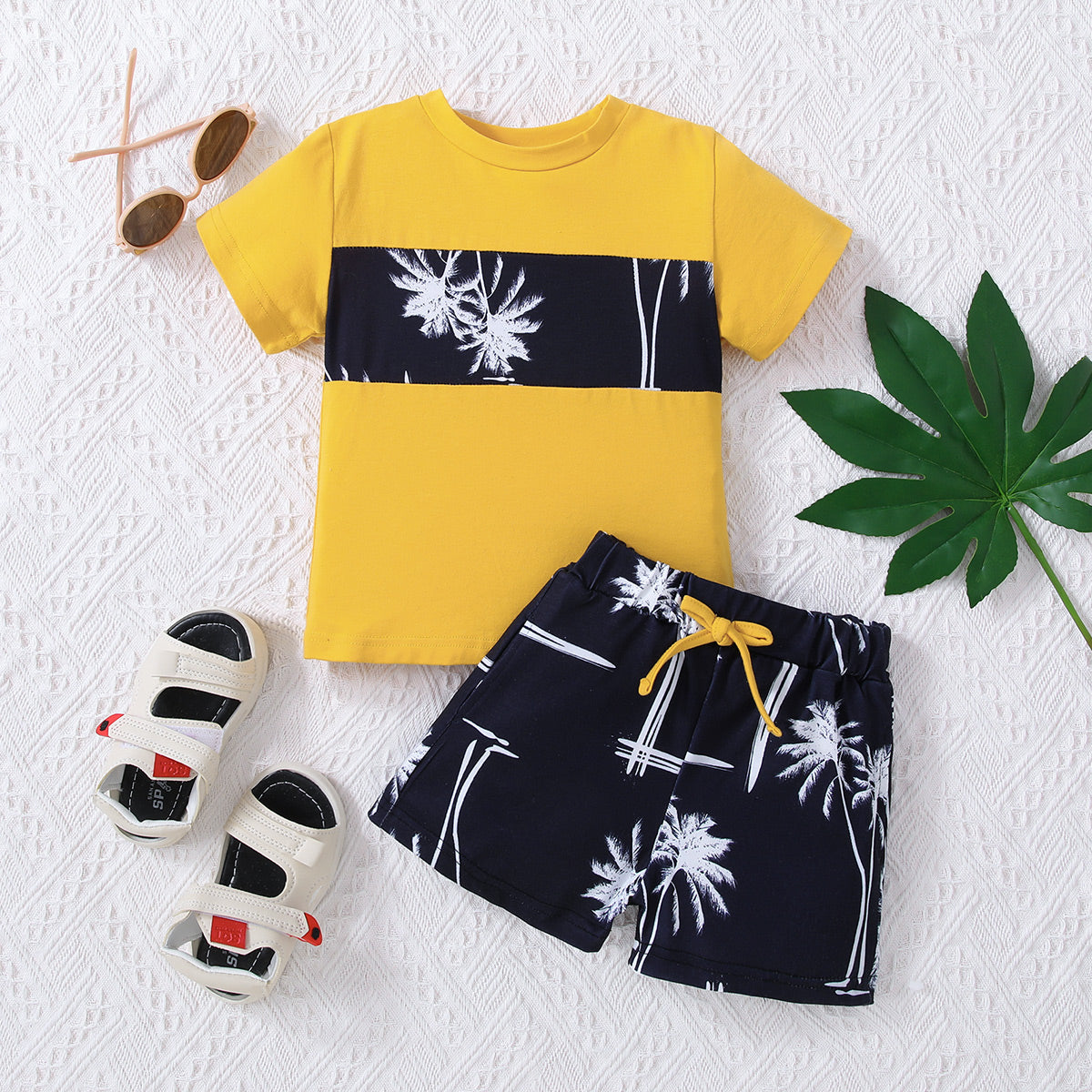 Kids Graphic Tee and Printed Shorts Set - nailedmoms