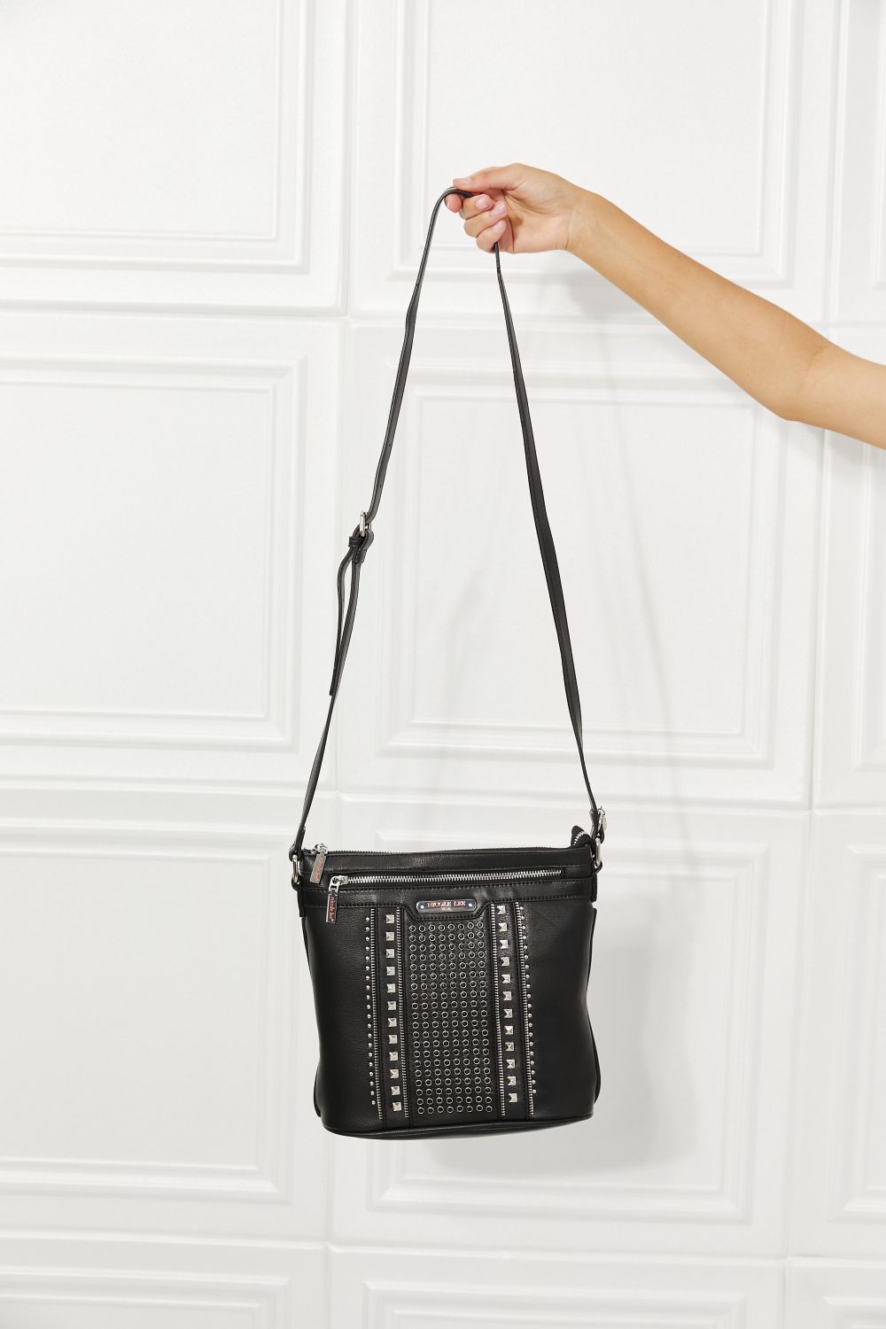 Nicole Lee USA Love Handbag - nailedmoms