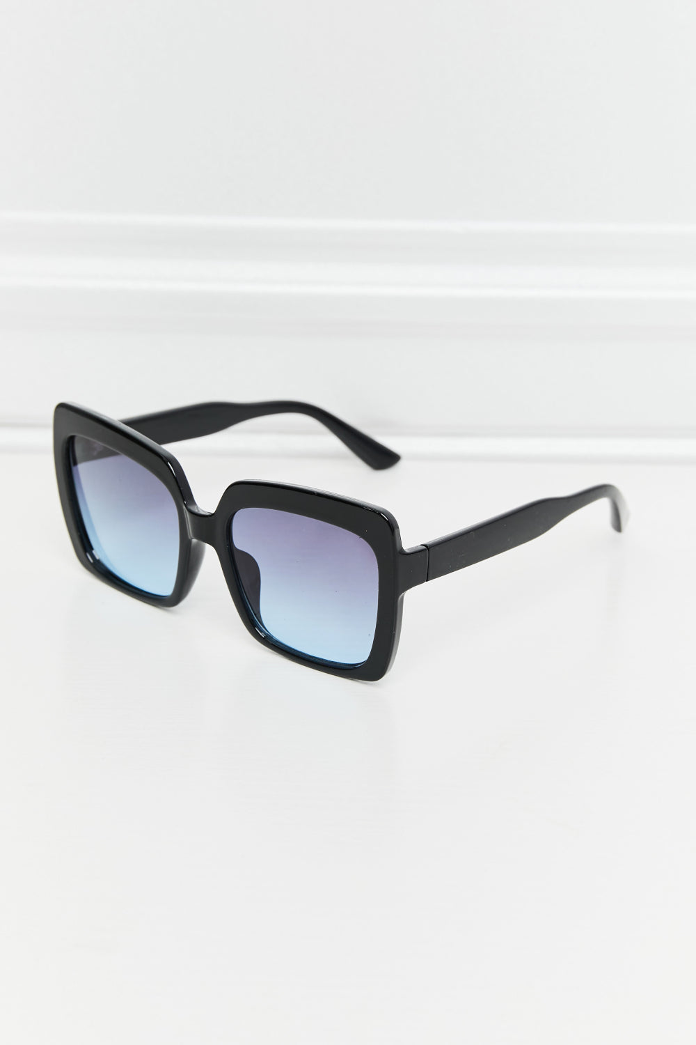 Square Full Rim Sunglasses - nailedmoms