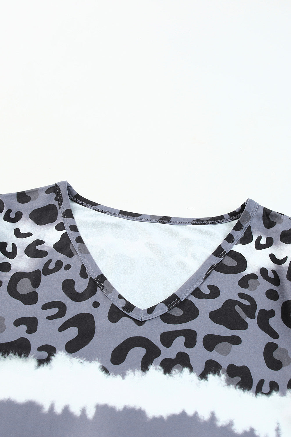 Leopard V-Neck Tee Shirt - nailedmoms