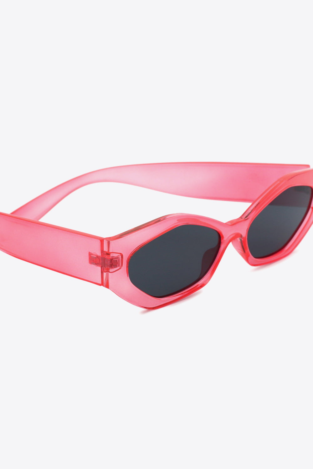 Wayfare Polycarbonate Frame Sunglasses - nailedmoms