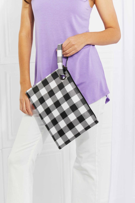 Make It Your Own Printed Wristlet - nailedmoms