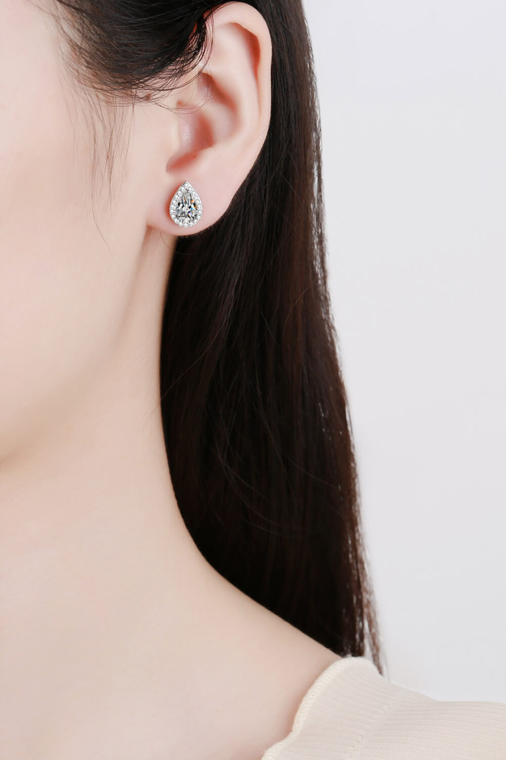 Moissanite Teardrop Stud Earrings - nailedmoms