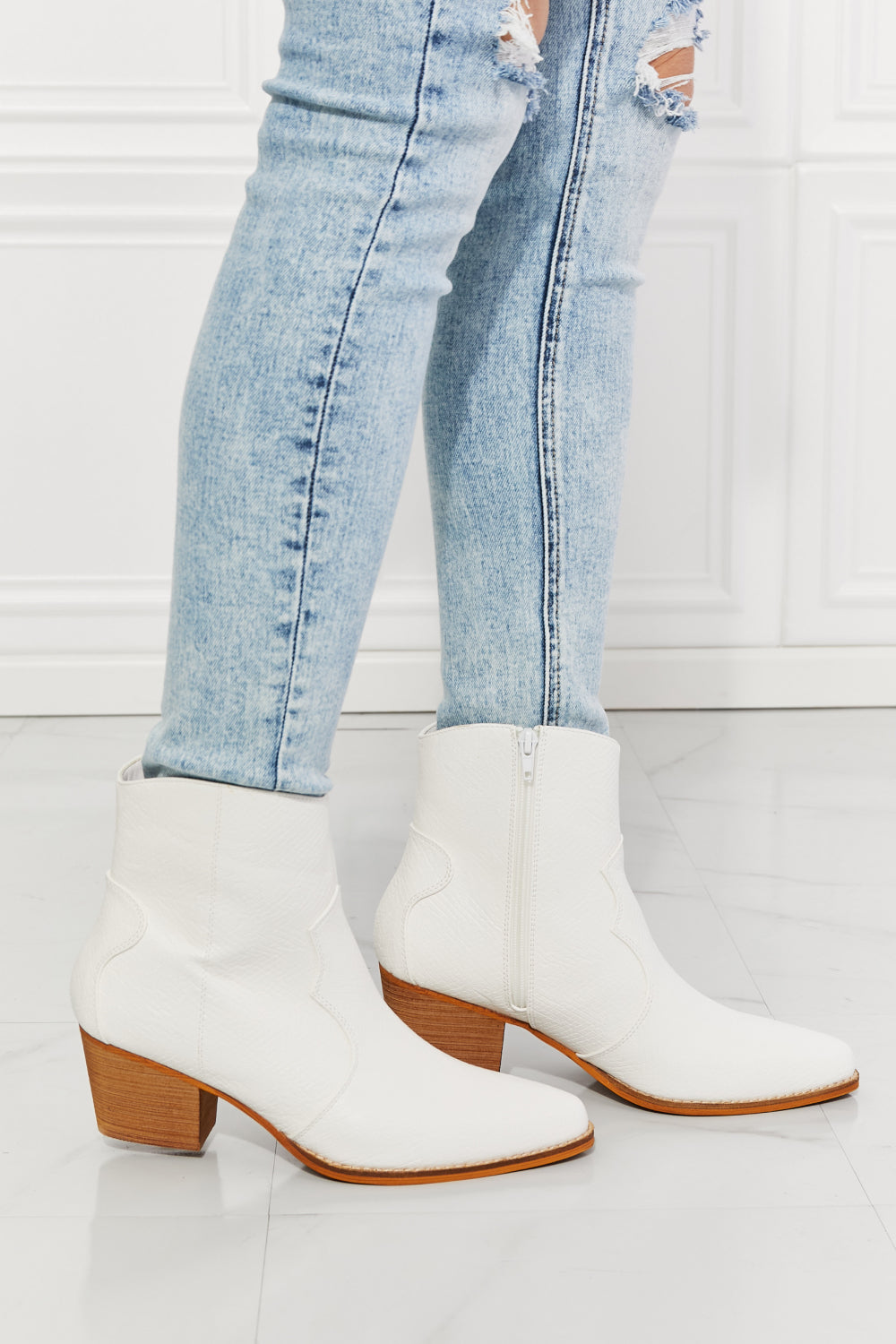 MMShoes Watertower Town Faux Leather Western Ankle Boots in White - nailedmoms