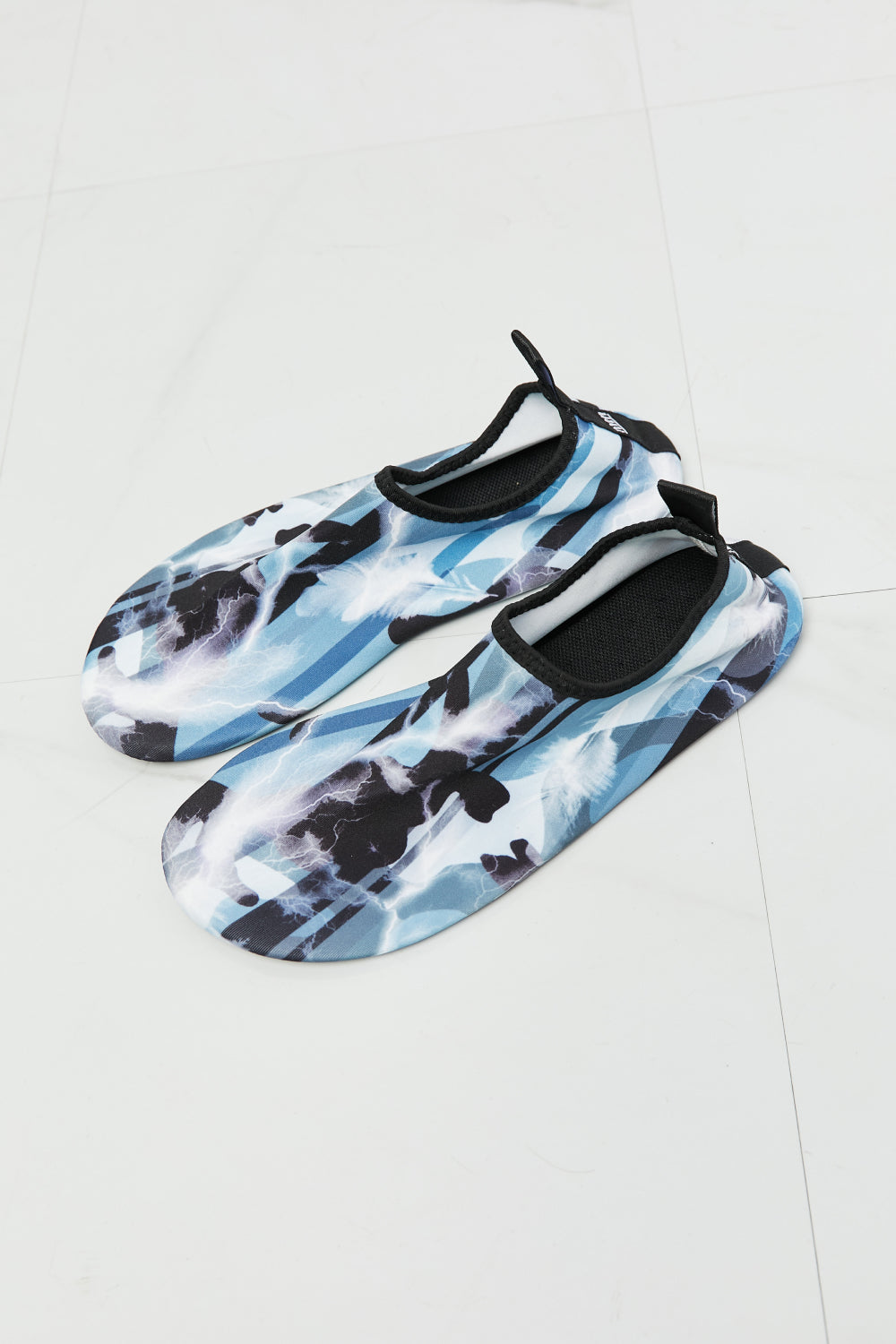 MMshoes On The Shore Water Shoes in Multi - nailedmoms