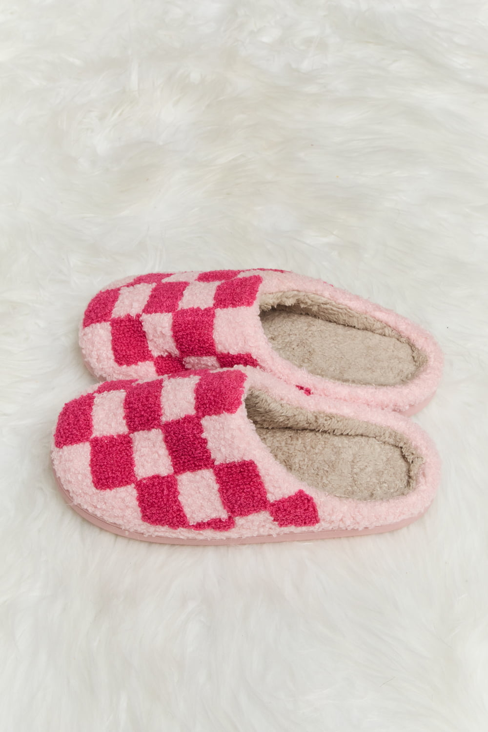 Melody Checkered Print Plush Slide Slippers - nailedmoms