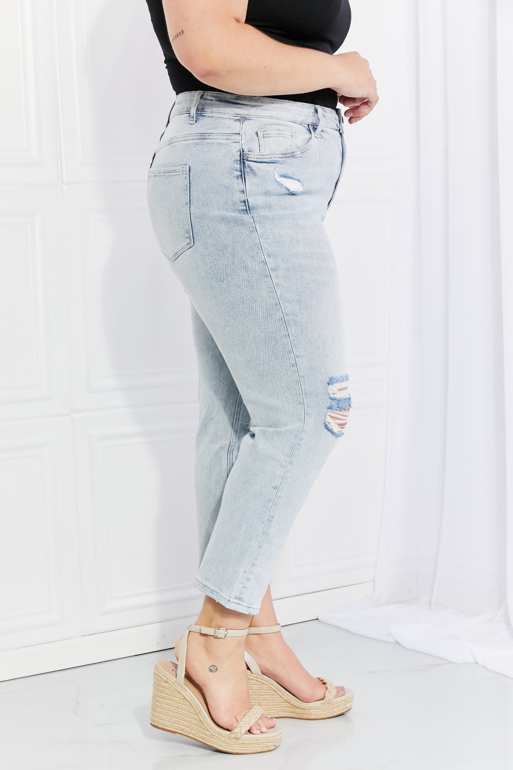 VERVET Stand Out Full Size Distressed Cropped Jeans - nailedmoms