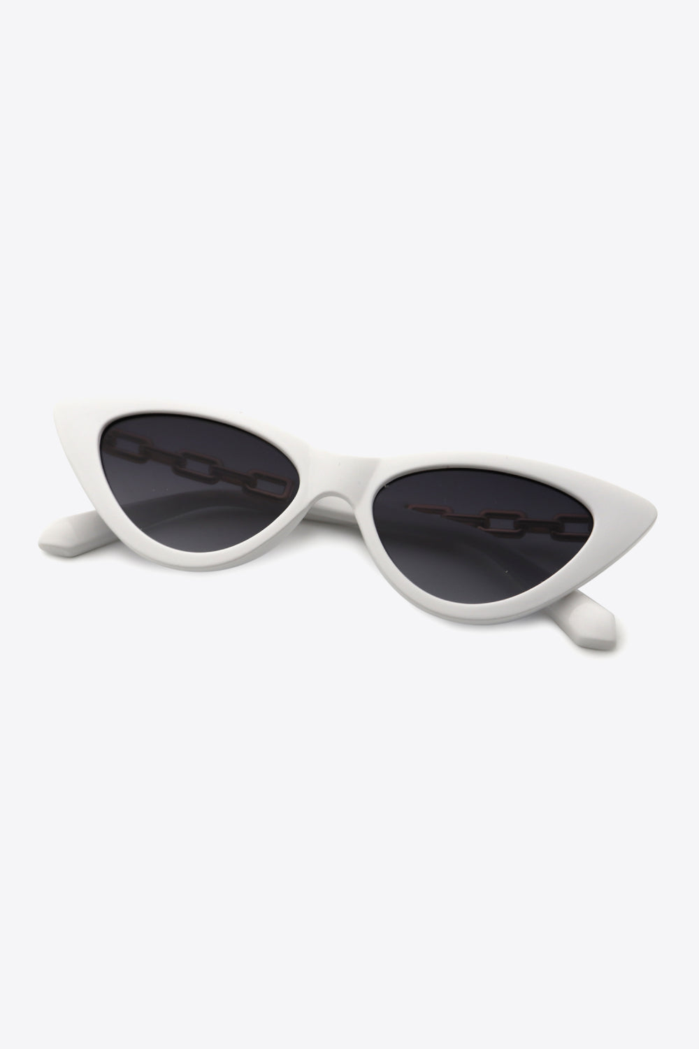 Chain Detail Cat-Eye Sunglasses - nailedmoms