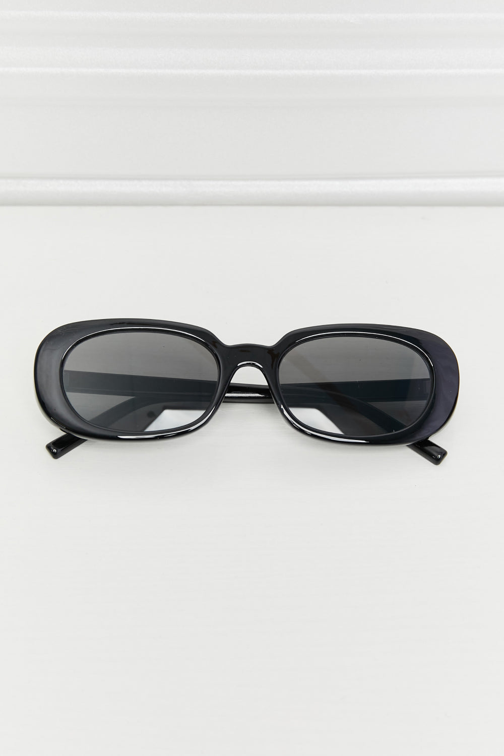 Oval Full Rim Sunglasses - nailedmoms