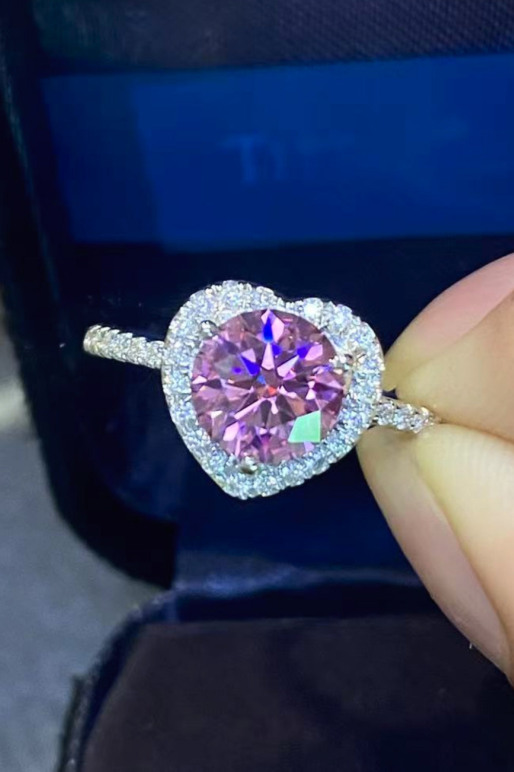 1 Carat Moissanite Heart Ring - nailedmoms