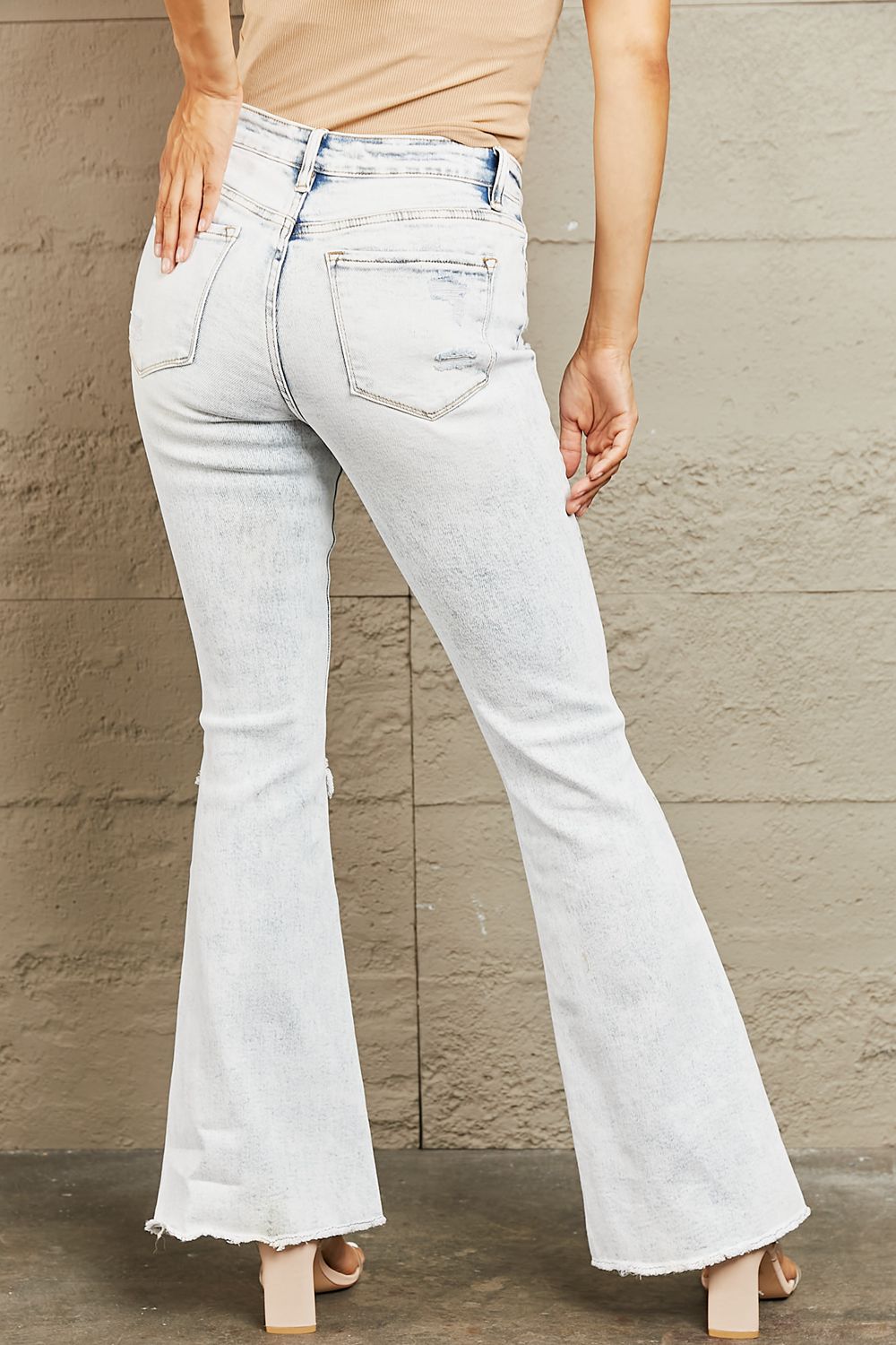 BAYEAS Mid Rise Acid Wash Distressed Jeans - nailedmoms