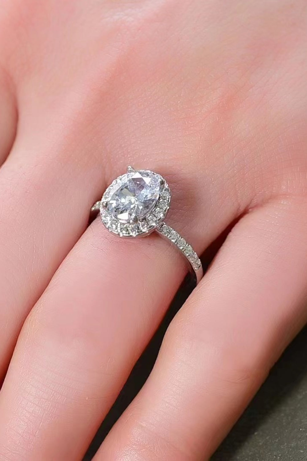 2 Carat Moissanite 18k Platinum-Plated Ring - nailedmoms