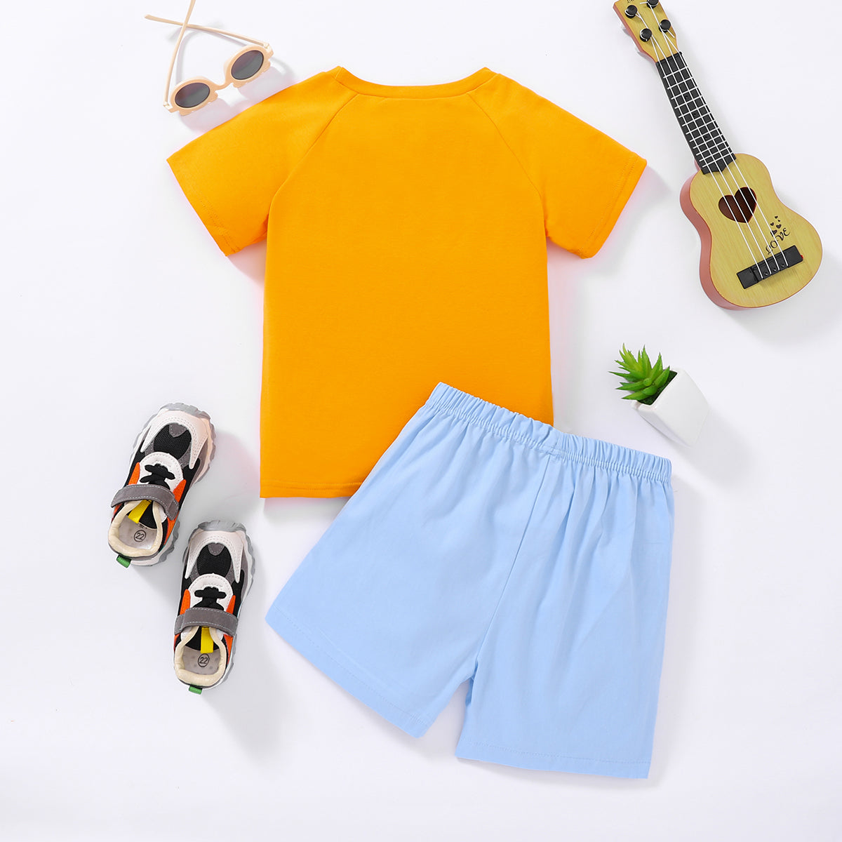Kids Graphic Raglan Sleeve Tee and Shorts Set - nailedmoms
