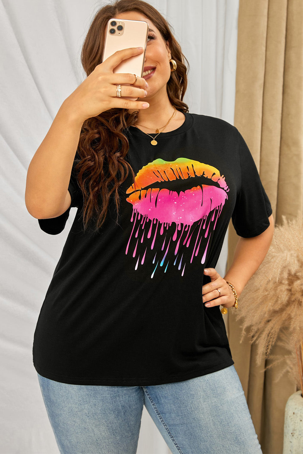 Plus Size Lip Graphic Tee Shirt - nailedmoms