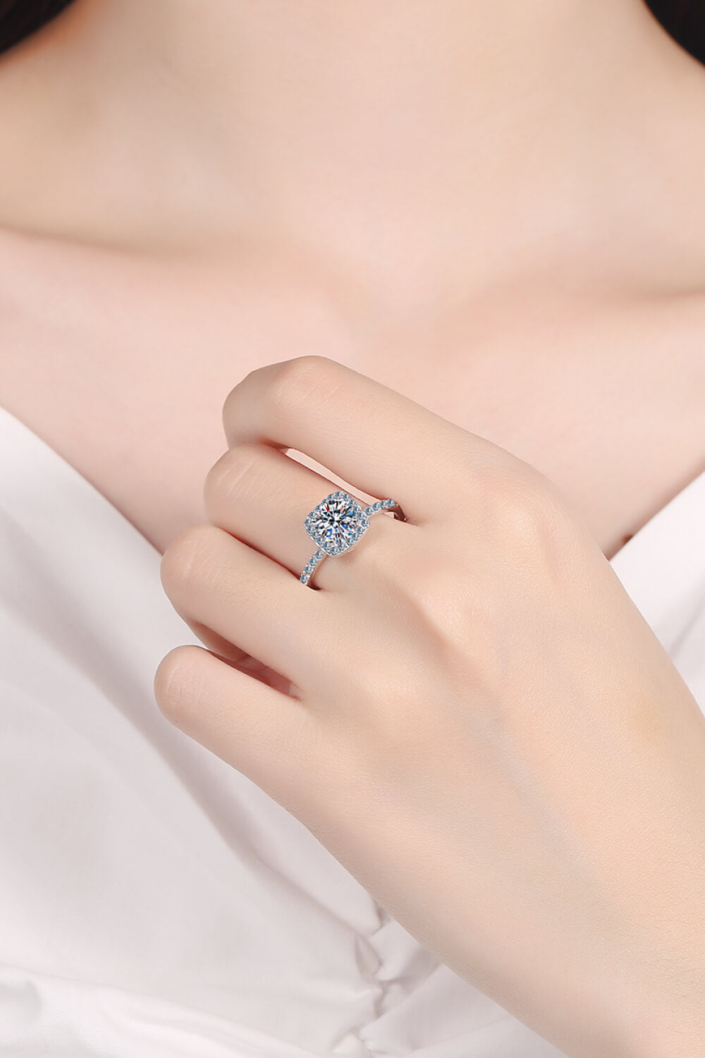 Square Moissanite Ring - nailedmoms