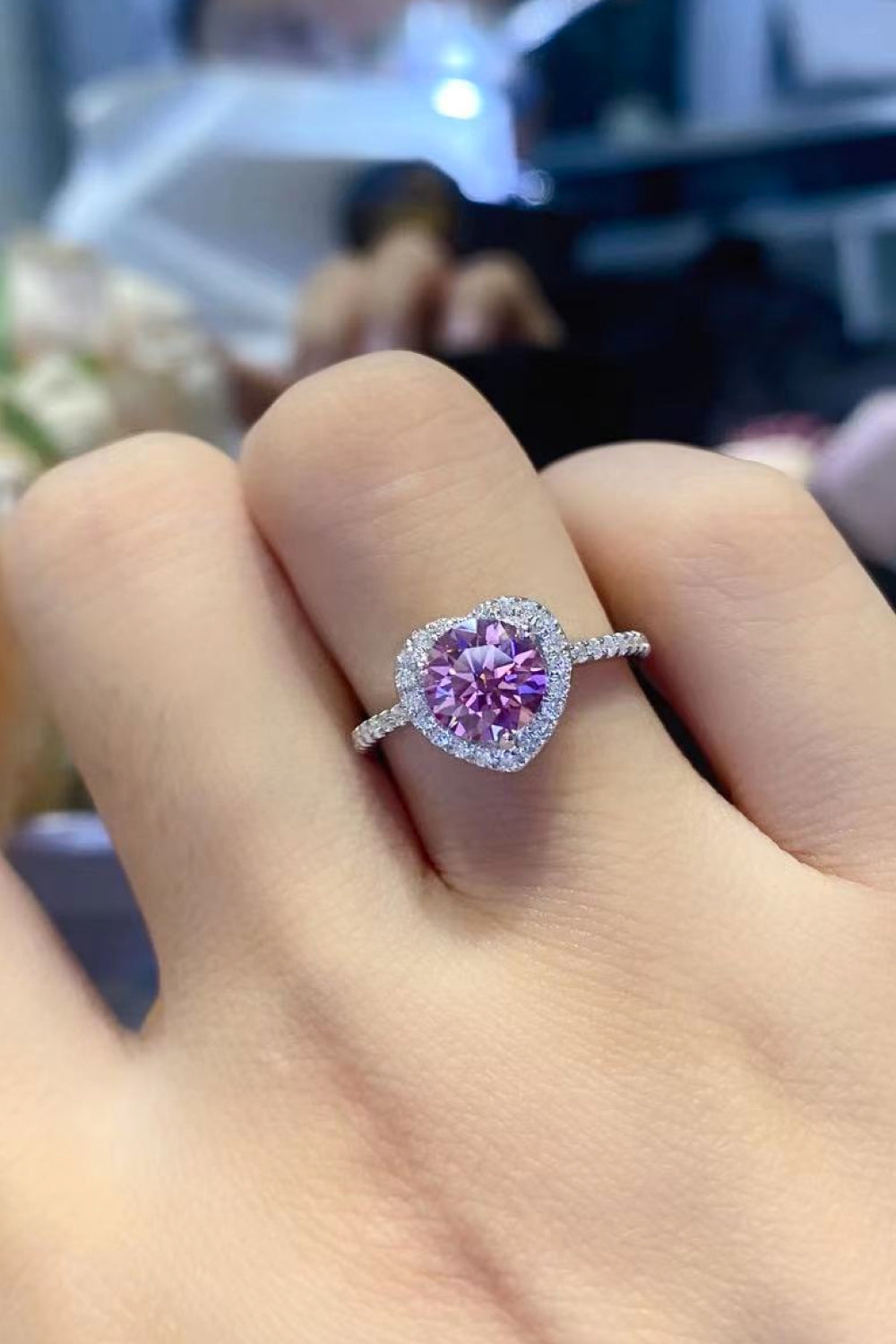 1 Carat Moissanite Heart Ring - nailedmoms