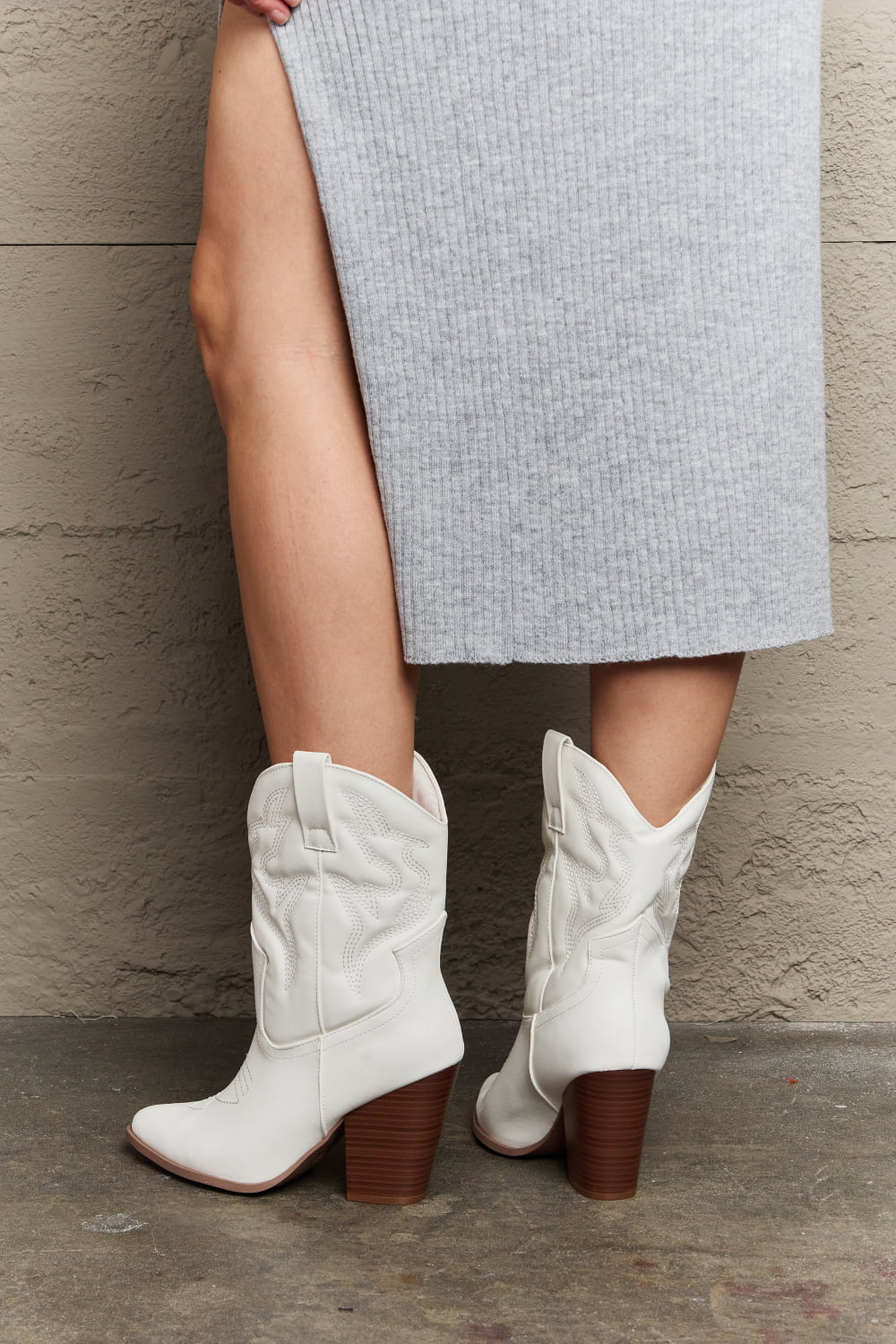 Legend Footwear Bella Cowboy Boots - nailedmoms