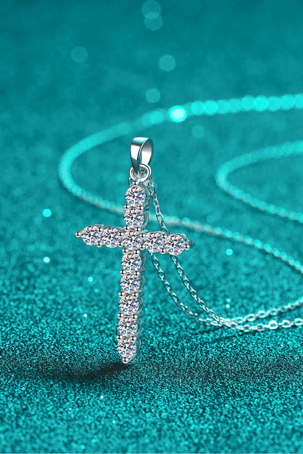 925 Sterling Silver Cross Moissanite Necklace - nailedmoms