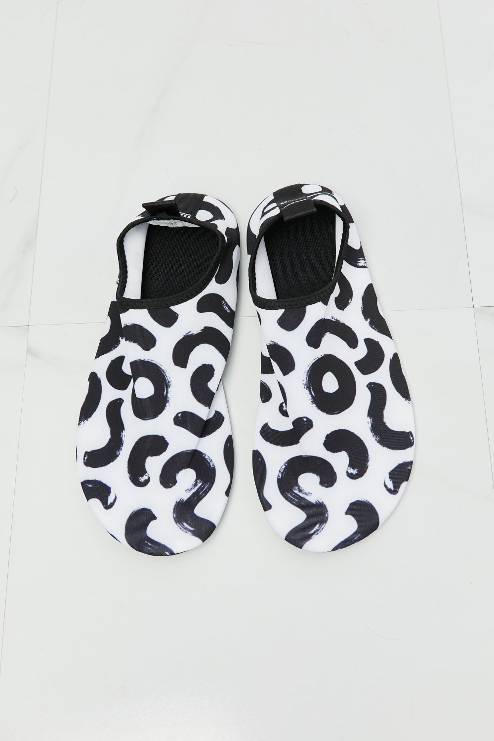 MMshoes On The Shore Water Shoes in White - nailedmoms