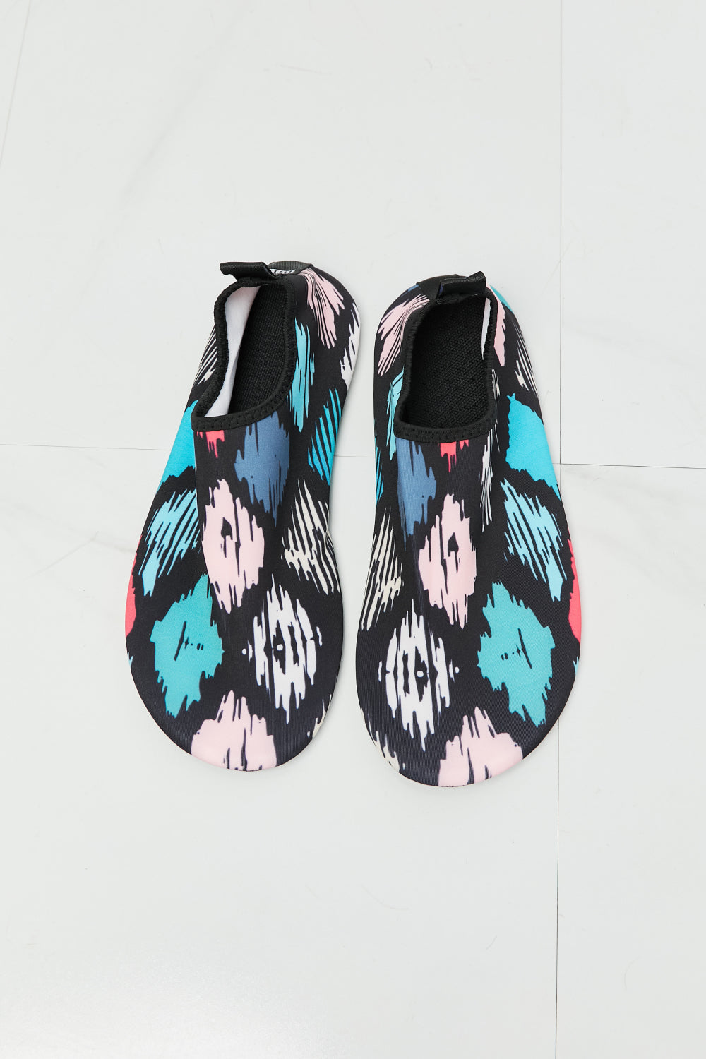 MMshoes On The Shore Water Shoes in Multi - nailedmoms