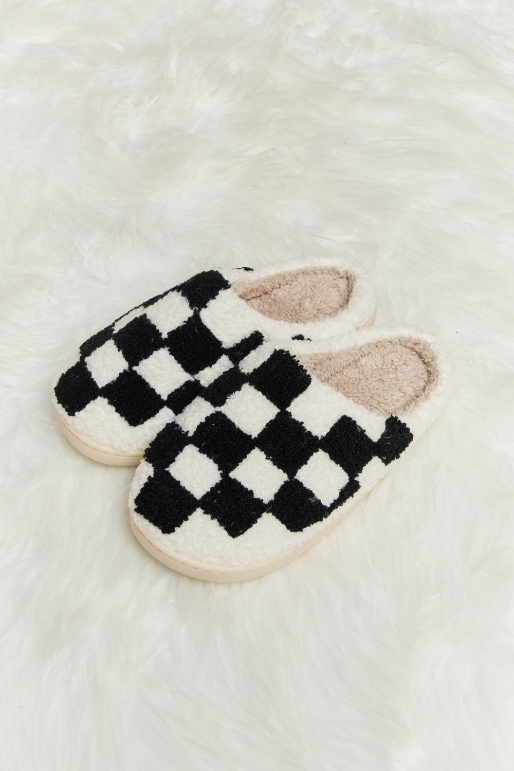 Melody Checkered Print Plush Slide Slippers - nailedmoms