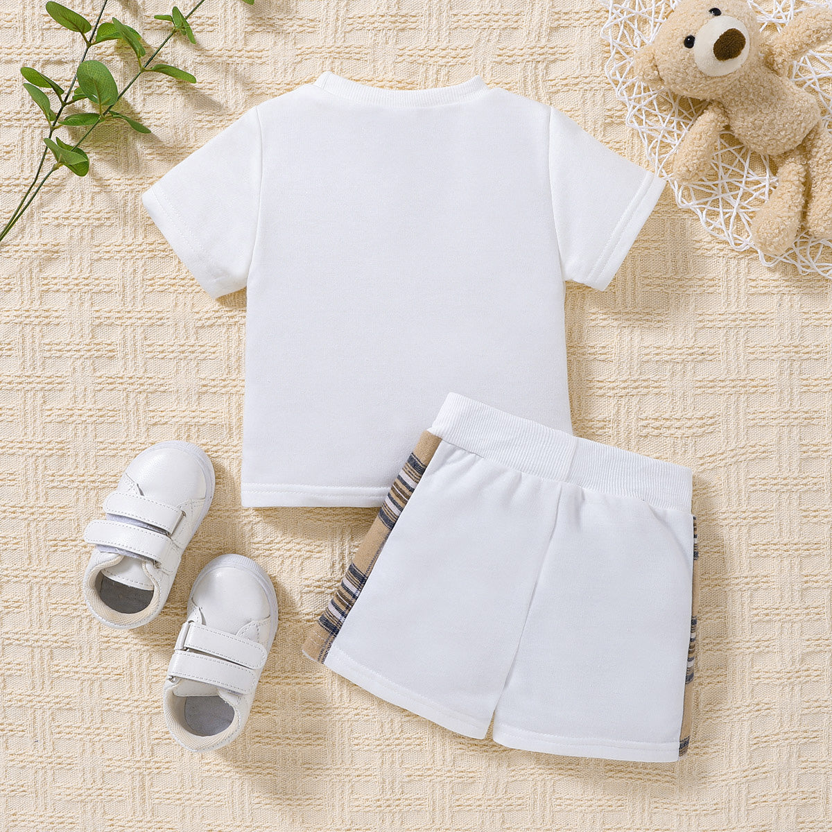 Baby Bear Graphic Round Neck Tee and Short Set - nailedmoms