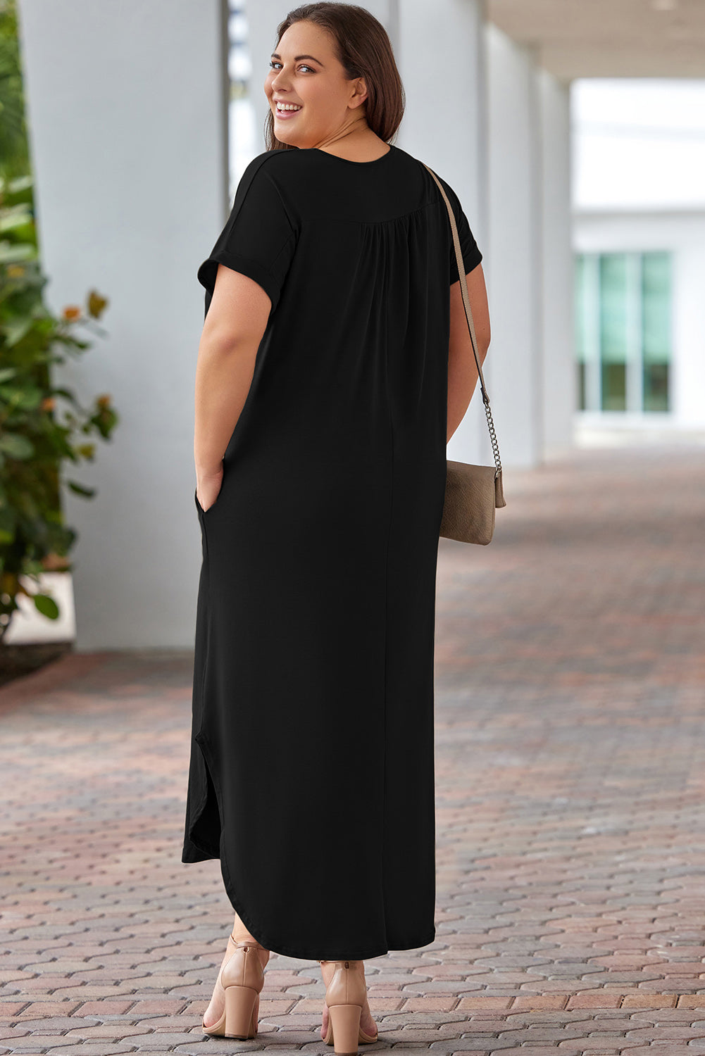 Plus Size V-Neck Short Sleeve Maxi Dress - nailedmoms