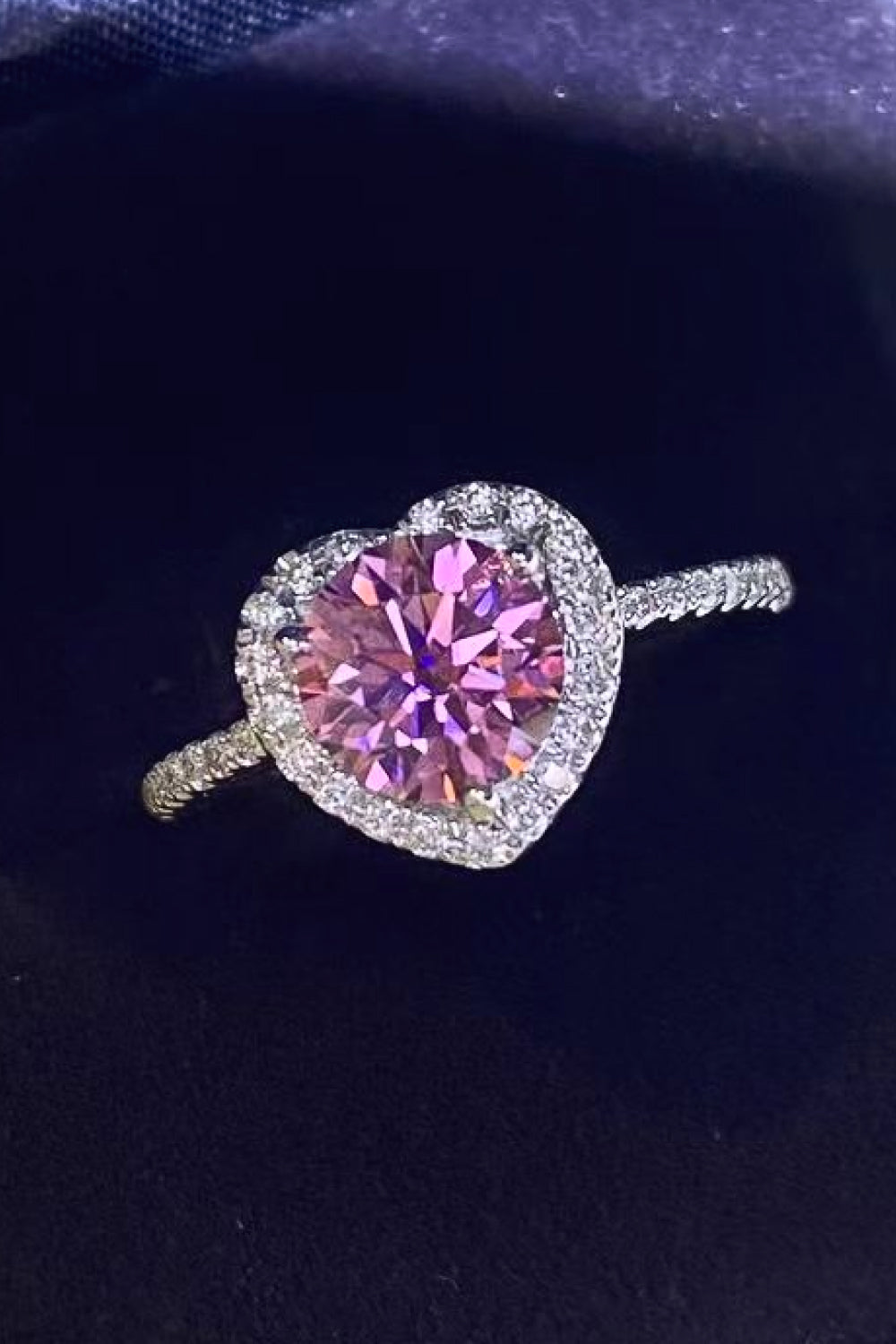 1 Carat Moissanite Heart Ring - nailedmoms