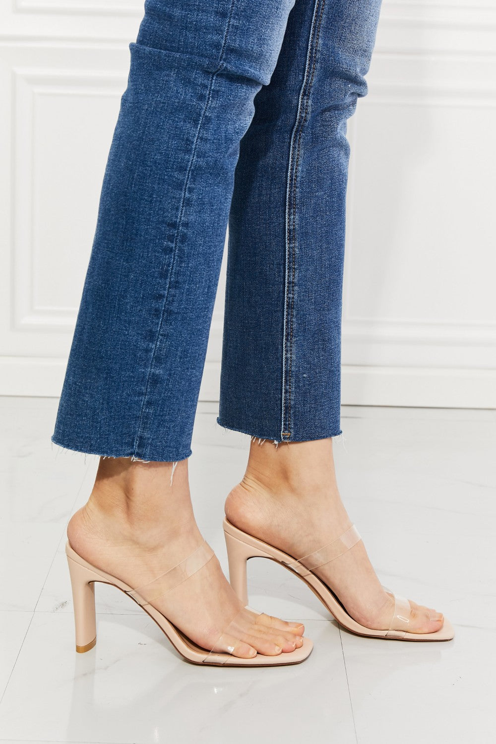 MMShoes Walking On Air Transparent Double Band Heeled Sandal - nailedmoms