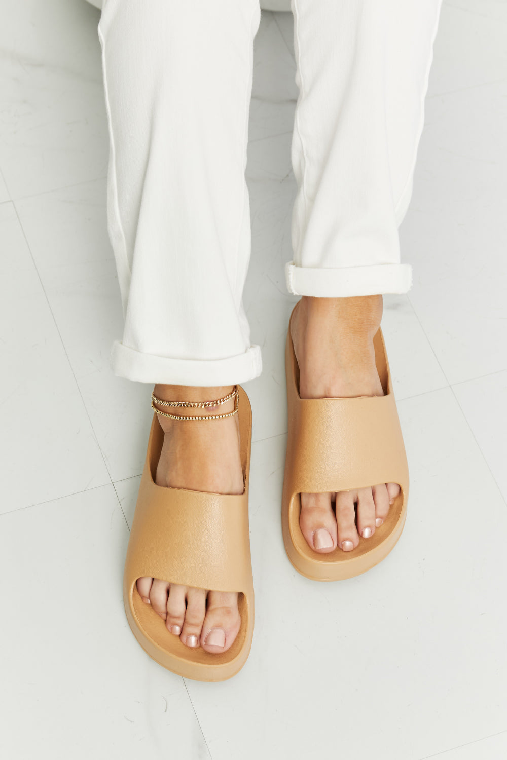 WILD DIVA Summer Feels Platform Slide - nailedmoms