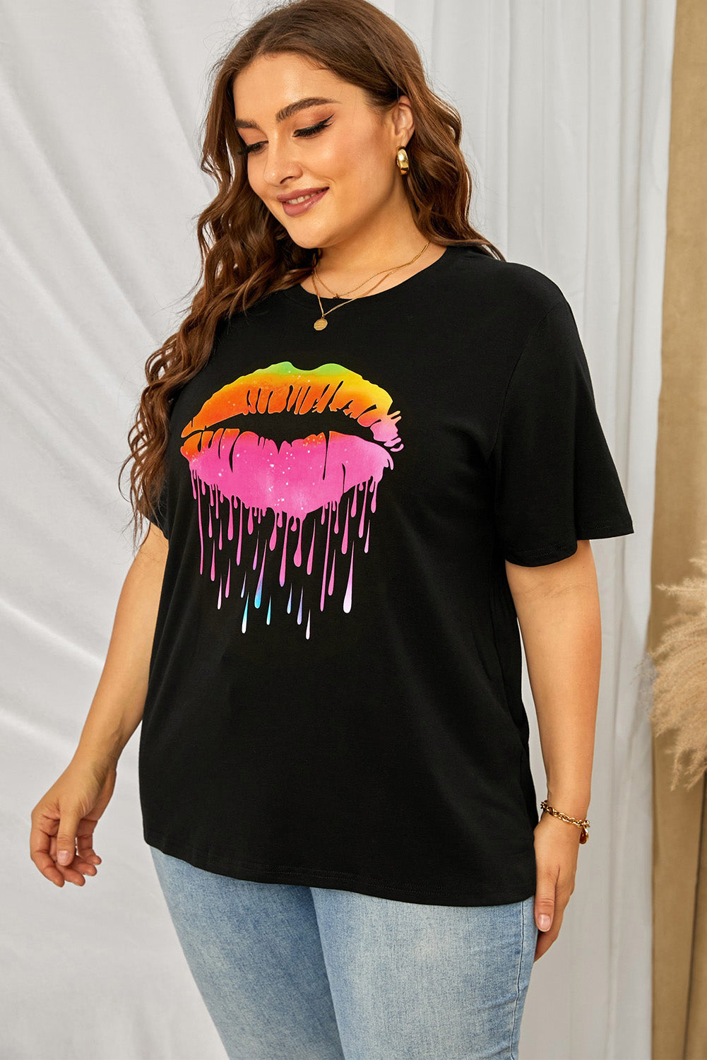 Plus Size Lip Graphic Tee Shirt - nailedmoms