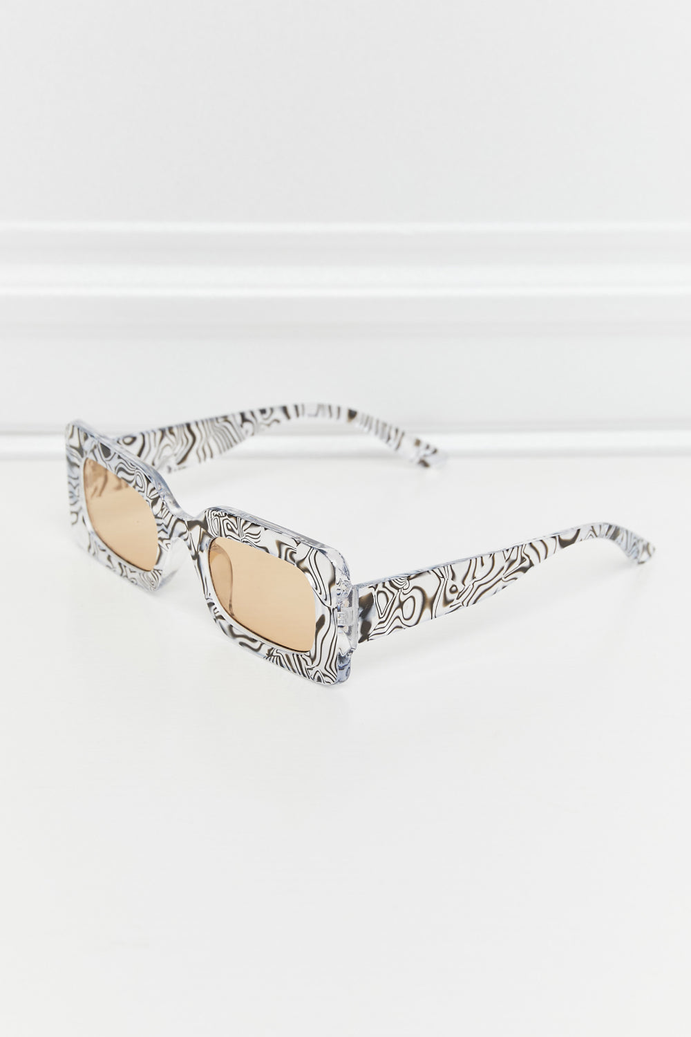 Tortoiseshell Rectangle Polycarbonate Sunglasses - nailedmoms