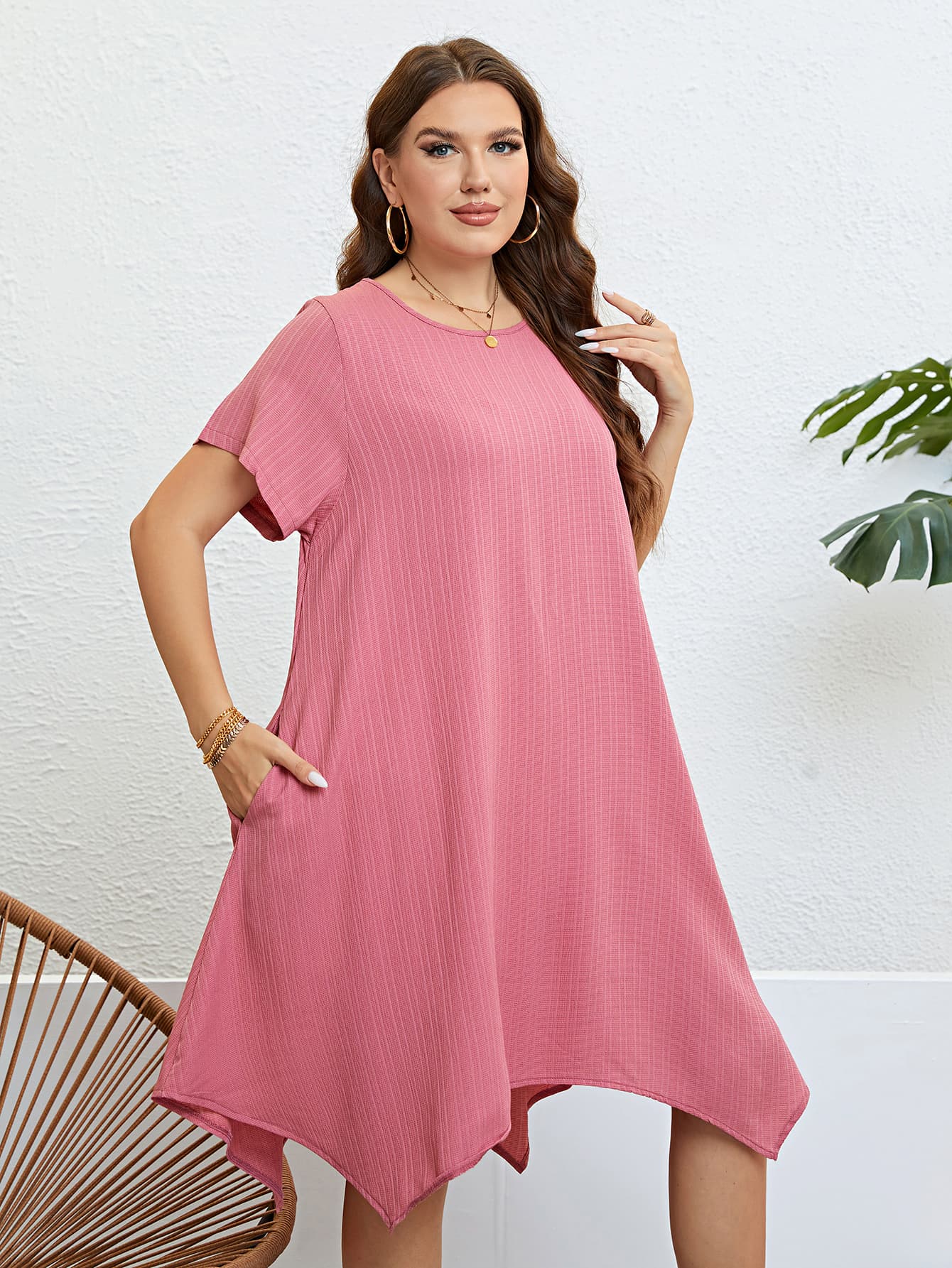 Plus Size Round Neck Handkerchief Hem Dress - nailedmoms