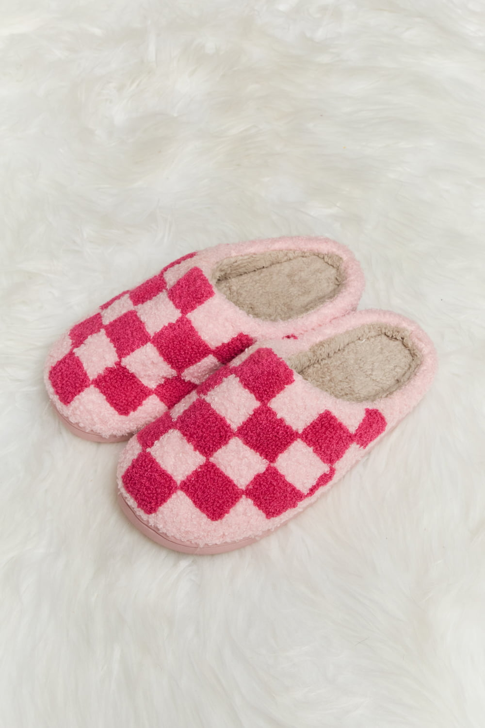 Melody Checkered Print Plush Slide Slippers - nailedmoms