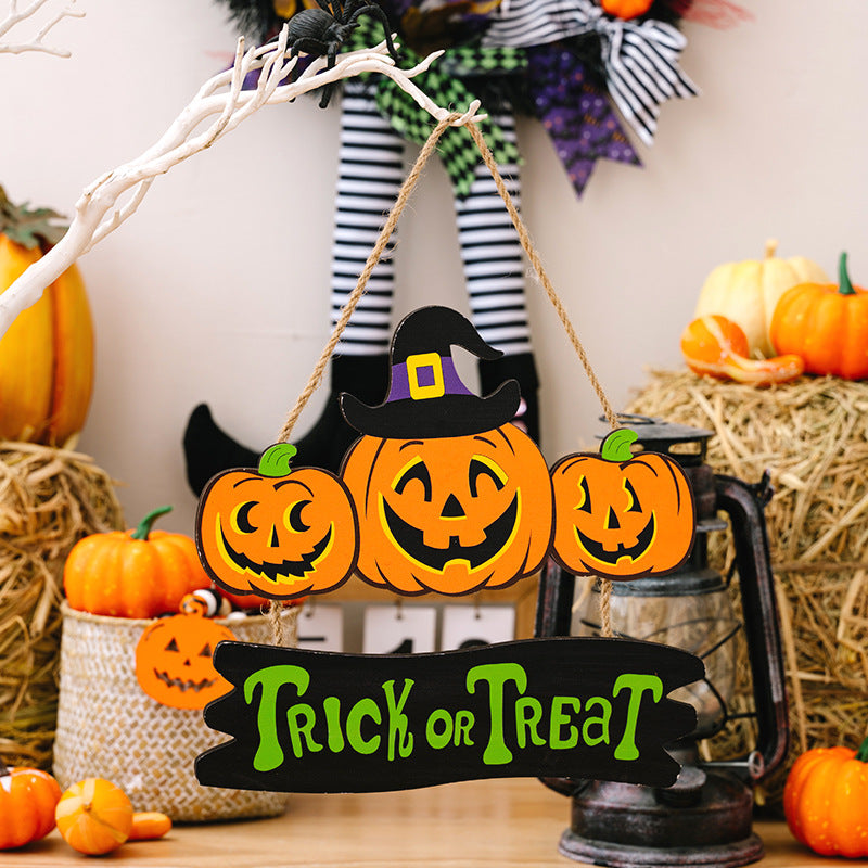 HALLOWEEN TRICK OR TREAT Hanging Widget - nailedmoms