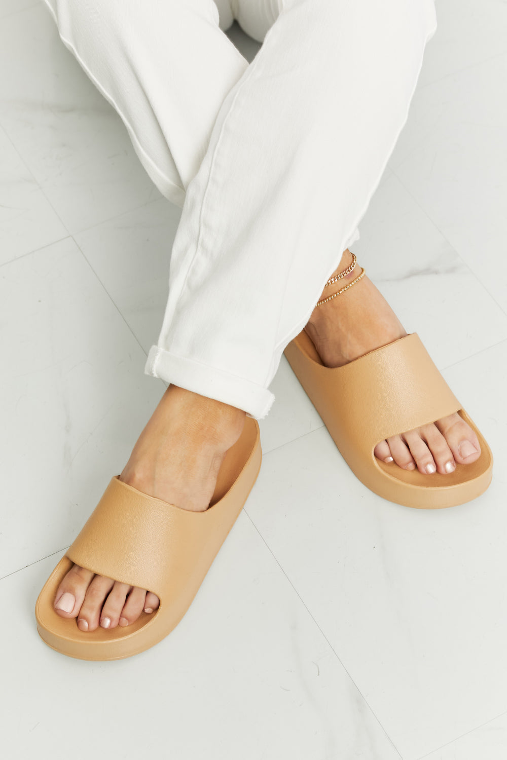 WILD DIVA Summer Feels Platform Slide - nailedmoms