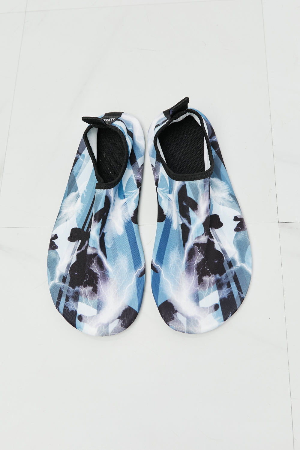 MMshoes On The Shore Water Shoes in Multi - nailedmoms