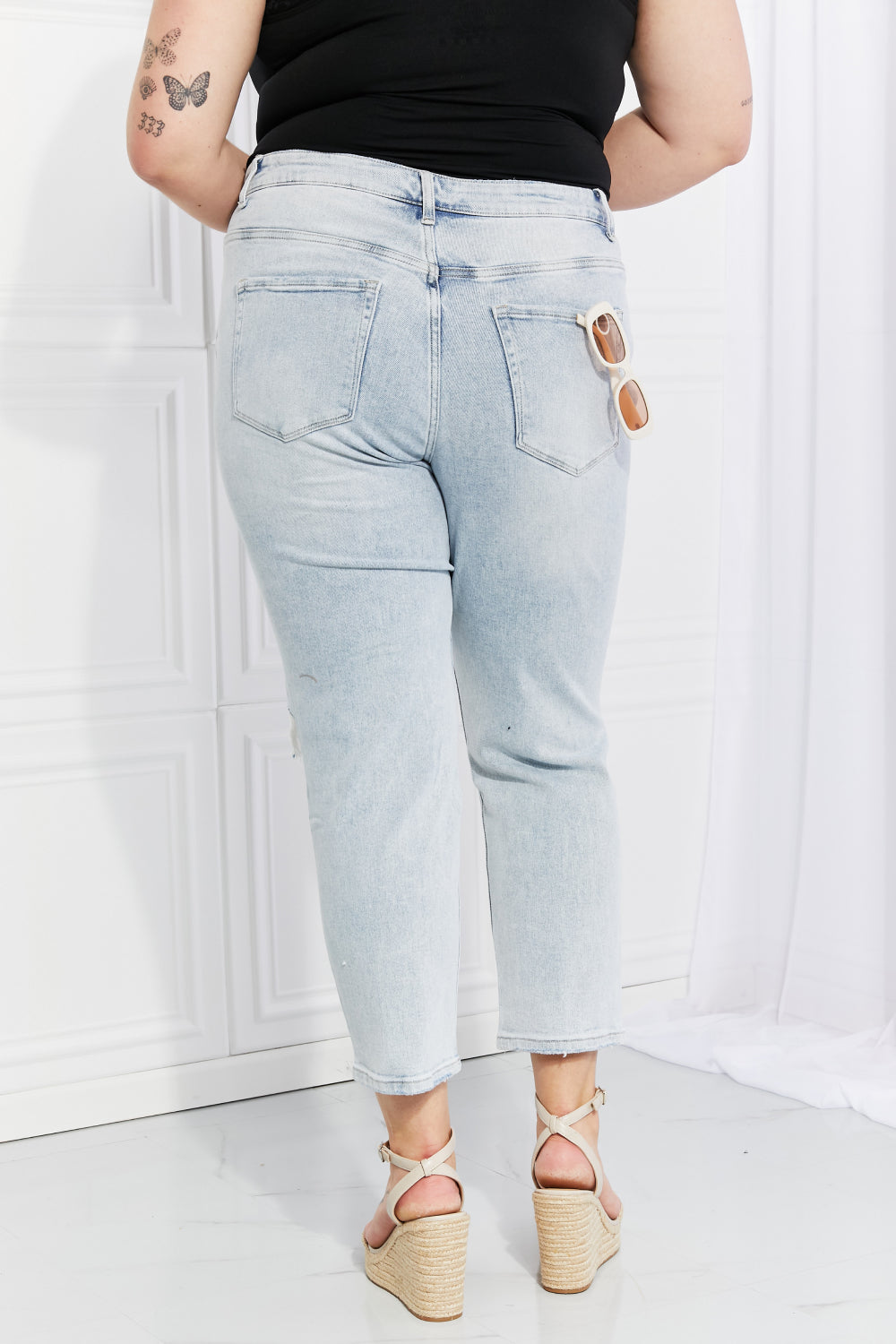 VERVET Stand Out Full Size Distressed Cropped Jeans - nailedmoms