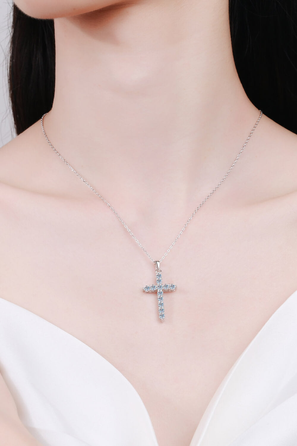 925 Sterling Silver Cross Moissanite Necklace - nailedmoms