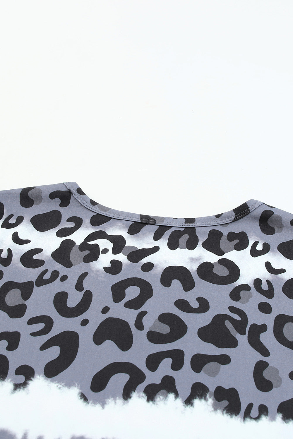 Leopard V-Neck Tee Shirt - nailedmoms