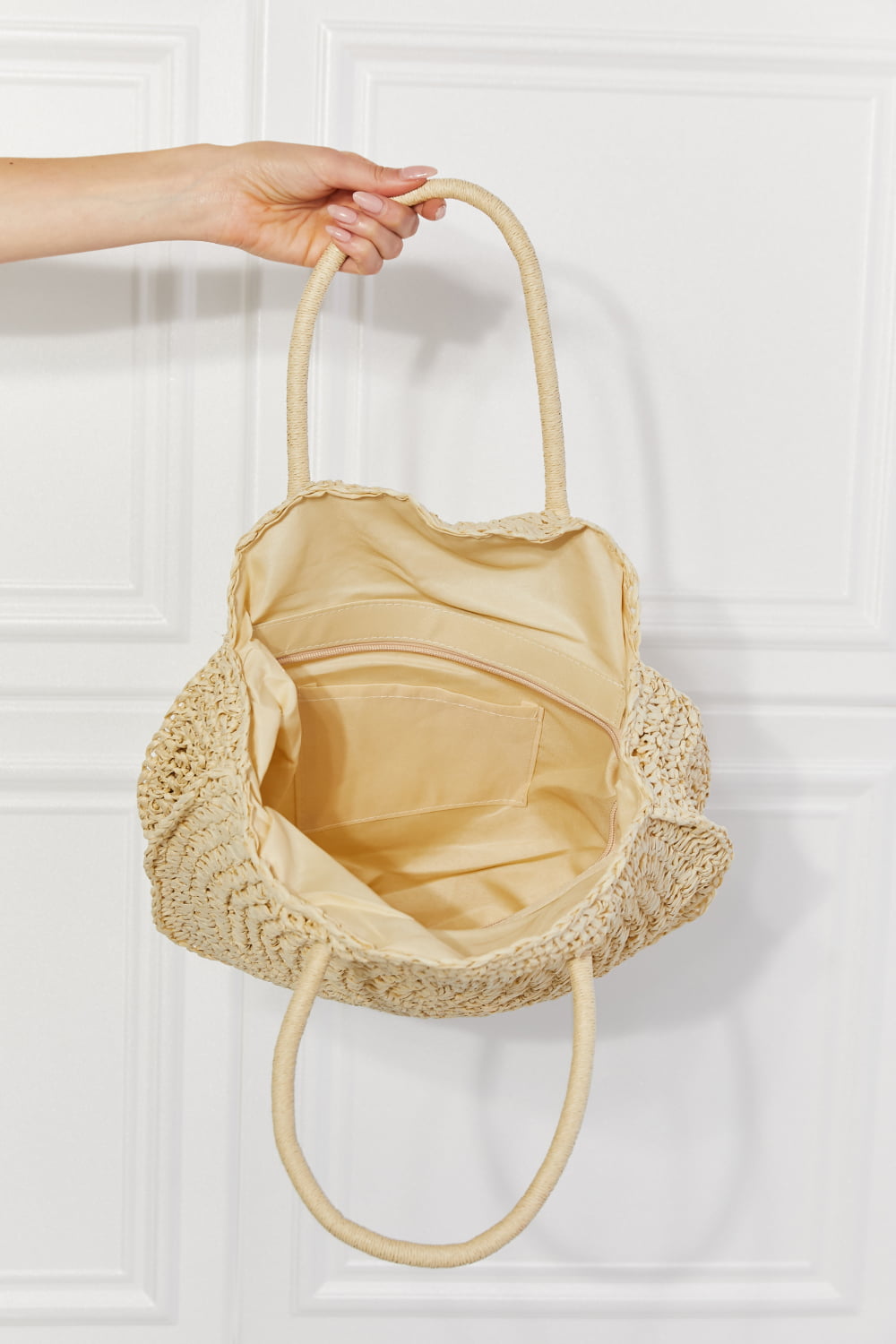 Justin Taylor Beach Date Straw Rattan Handbag in Ivory - nailedmoms