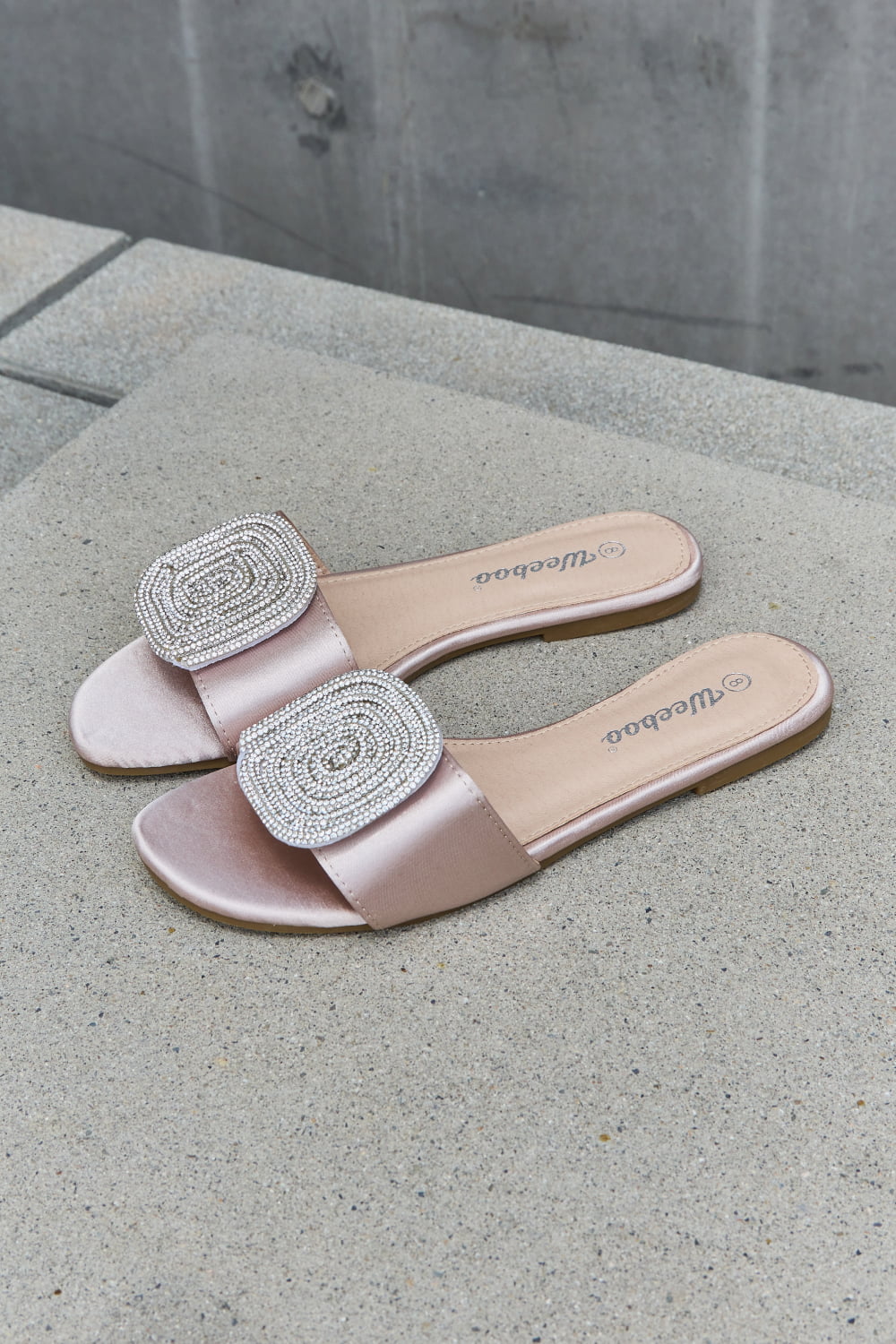 Weeboo New Day Slide Sandal - nailedmoms