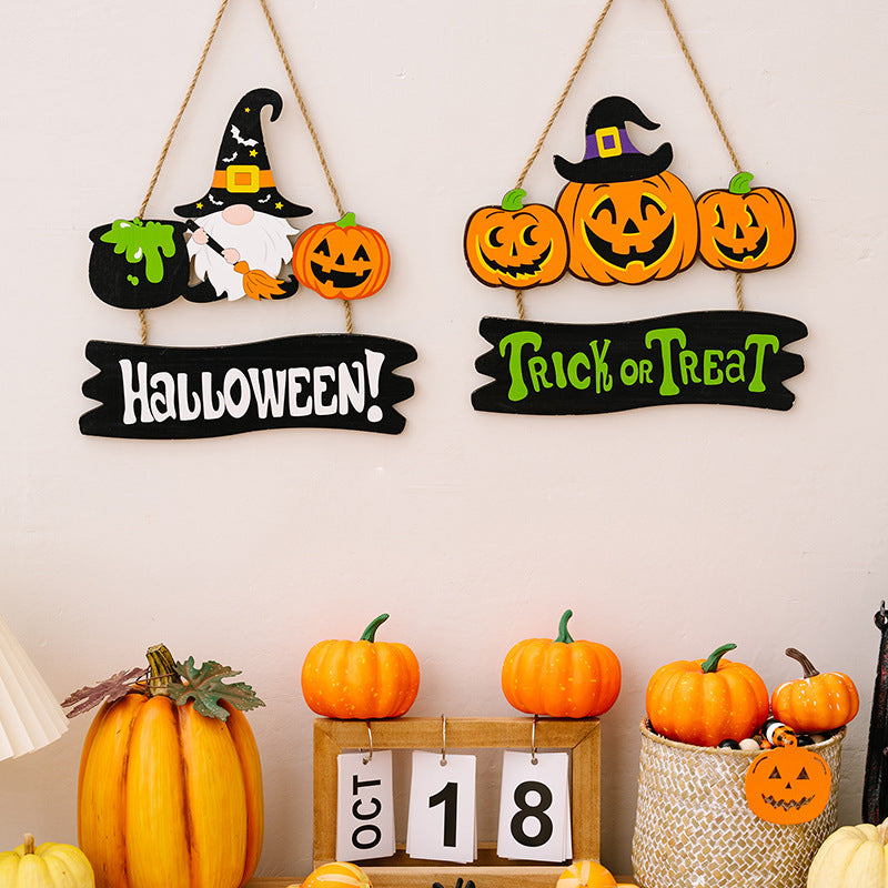 HALLOWEEN TRICK OR TREAT Hanging Widget - nailedmoms