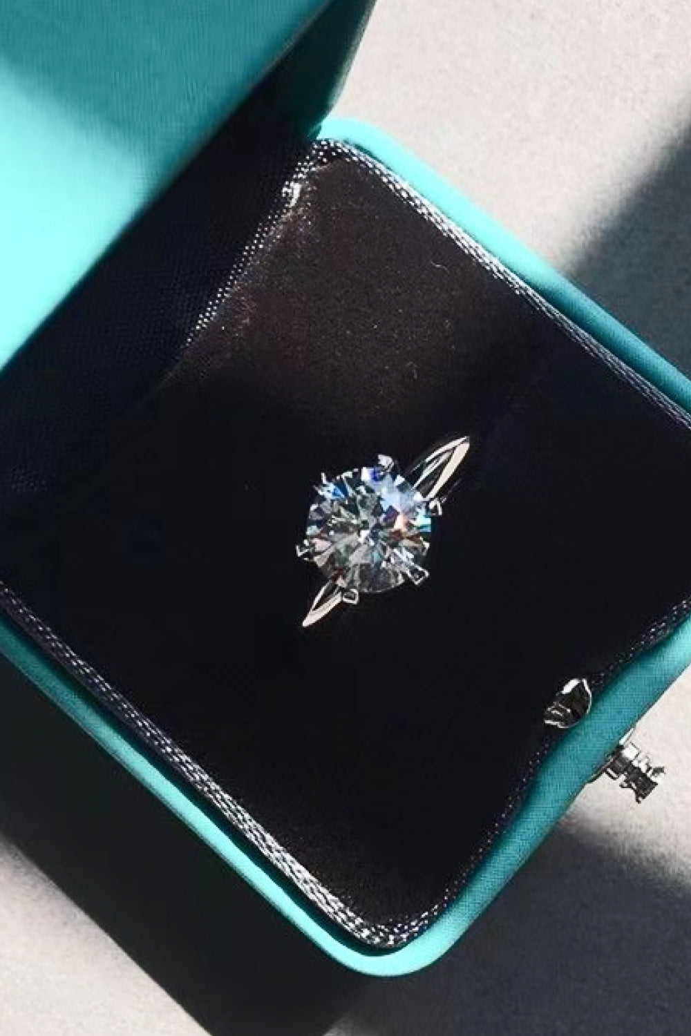 925 Sterling Silver 3 Carat Moissanite 6-Prong Ring - nailedmoms