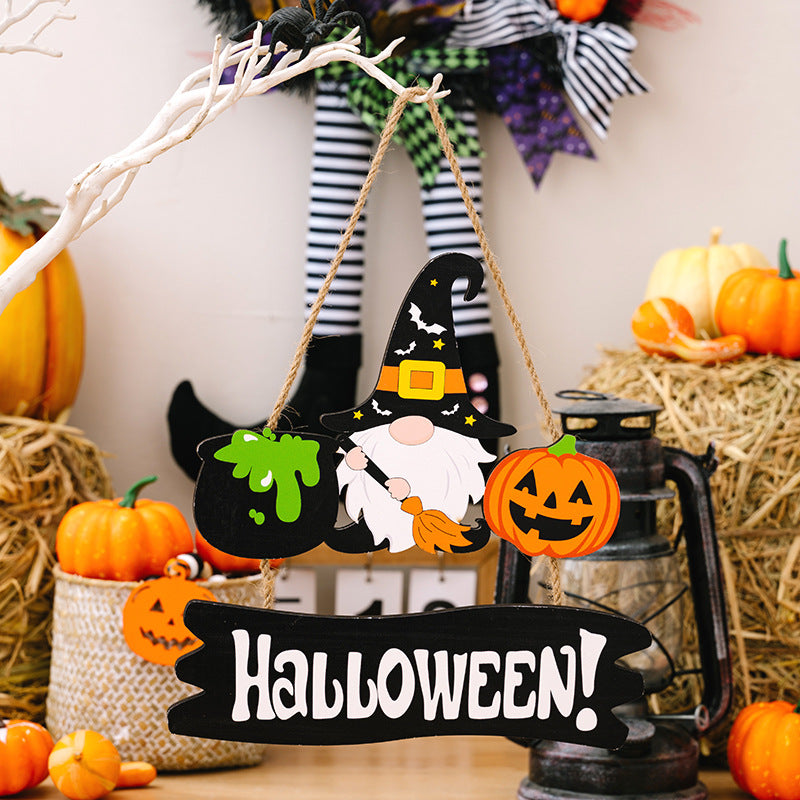 HALLOWEEN TRICK OR TREAT Hanging Widget - nailedmoms