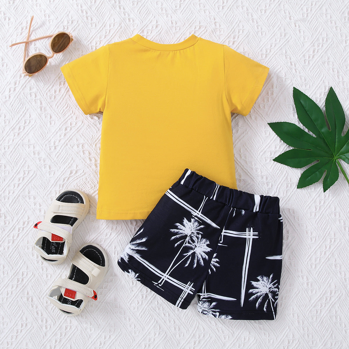 Kids Graphic Tee and Printed Shorts Set - nailedmoms