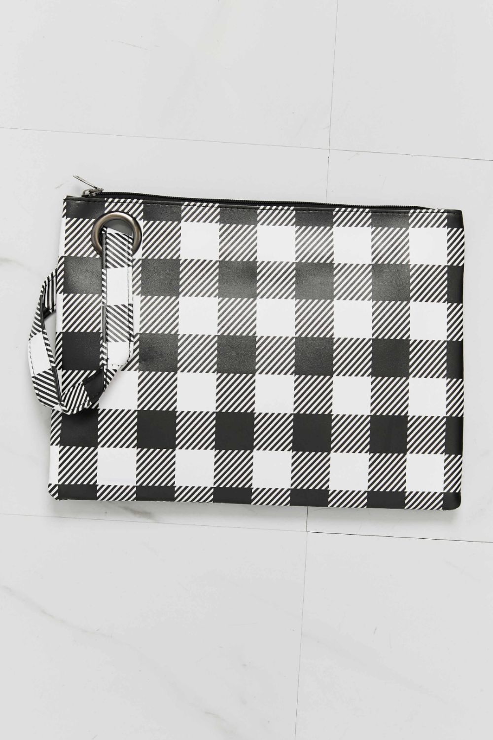 Make It Your Own Printed Wristlet - nailedmoms