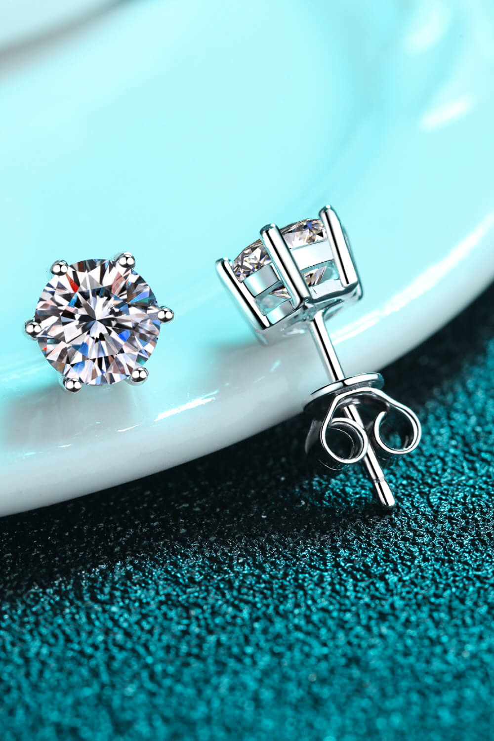Moissanite Stud Earrings - nailedmoms